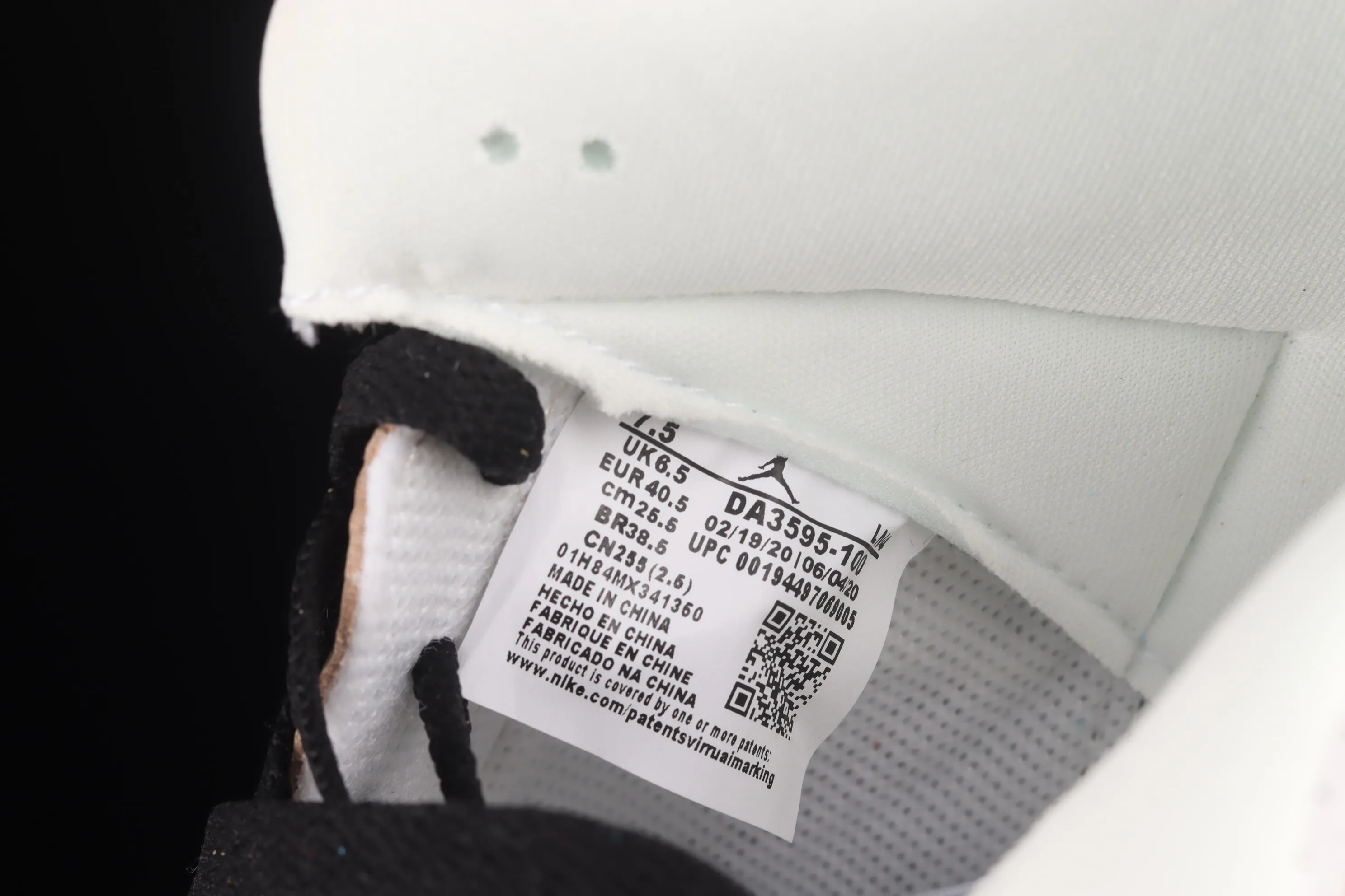 All categories Air Jordan Jordan series basketball shoes Air Jordan 3 Fragment Design x Air Jordan 3 AJ3 Joe 3 Hiroshi Fujiwara white black blue Lightning joint DA3595-100